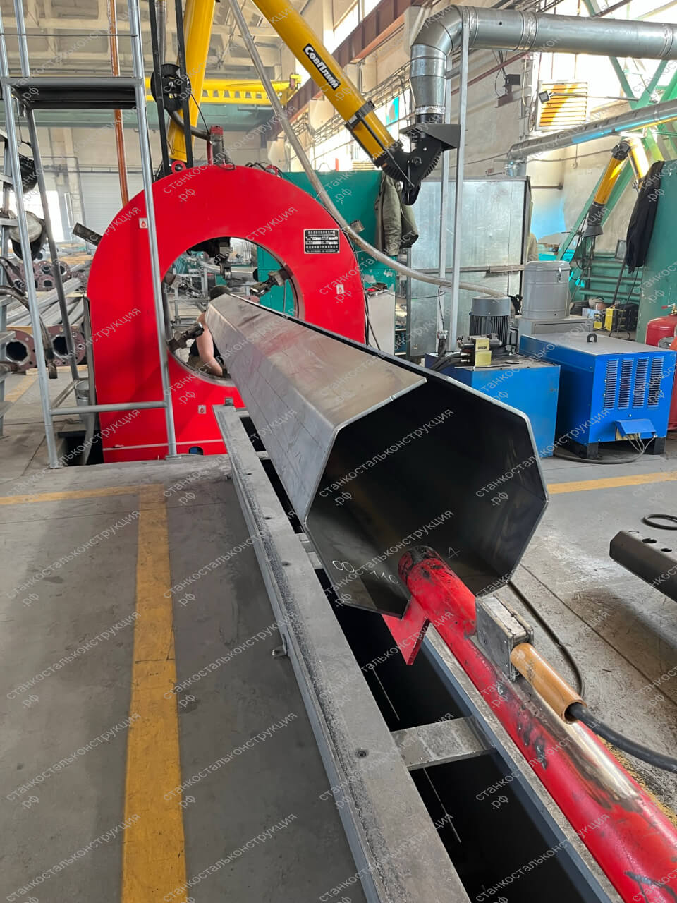 Автоматизированная портальная установка для сварки продольного шва